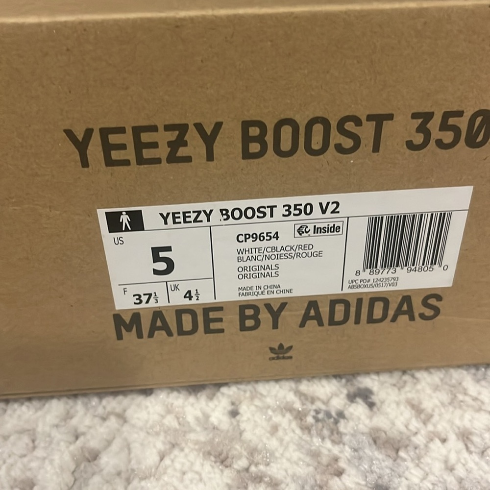Yeezy Boost 350 V2 ZEBRA 🦓 - Picture 10 of 11